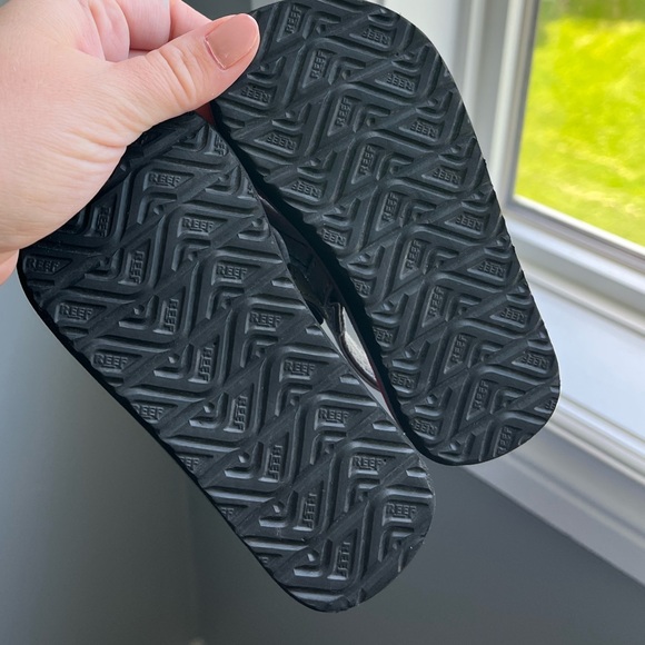 NWOT REEF Baby Flip Flops - Picture 3 of 3